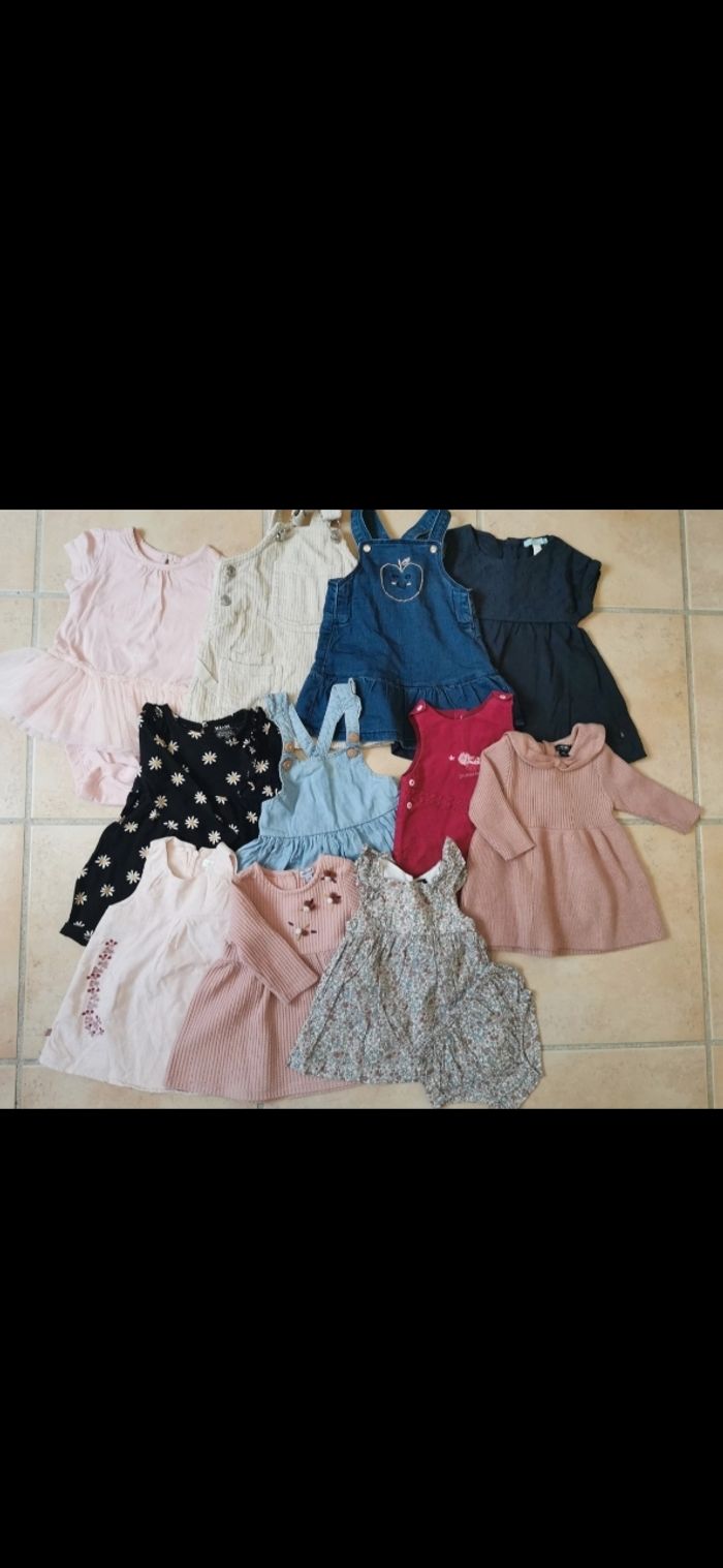 Gros lot de robes