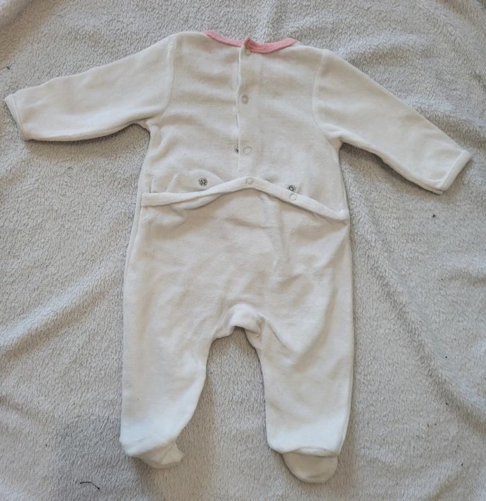 Pyjama velours (3) - photo numéro 2