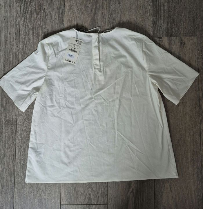 Blouse blanche neuve Zara  taille L - photo numéro 2