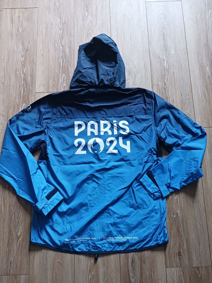Veste coupe-vent bleu à double fermeture Le Coq Sportif édition Jeux Olympiques Paris 2024 taille M - photo numéro 10