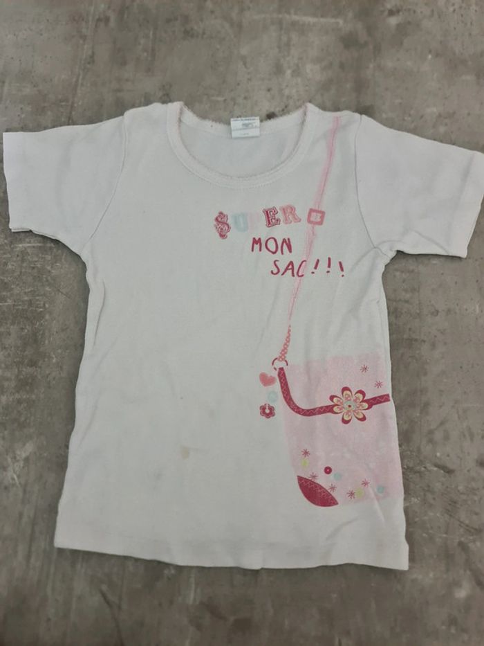 Haut t shirt blanc tachés  absorba fille 4 ans