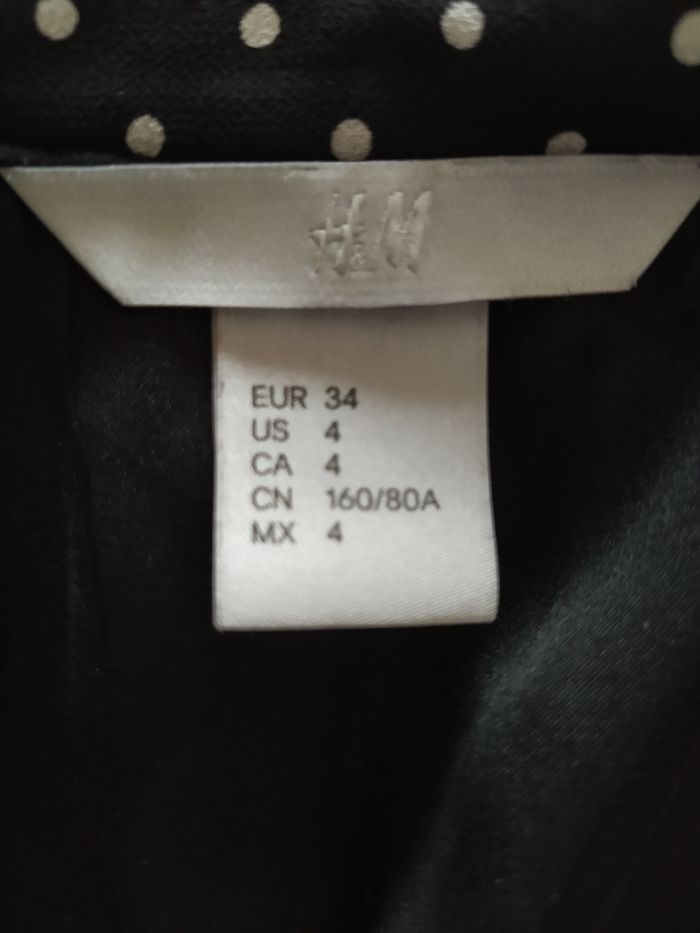 Robe H&M taille XS. - photo numéro 3