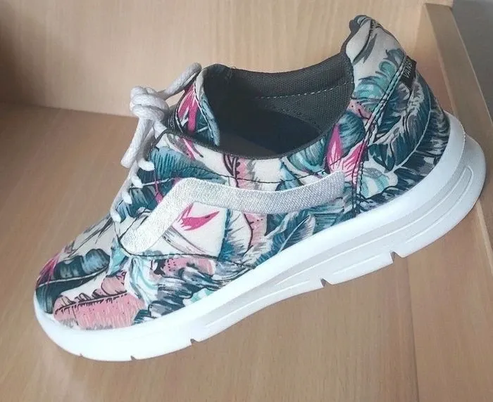 Basket femme vans  neuve - photo numéro 3