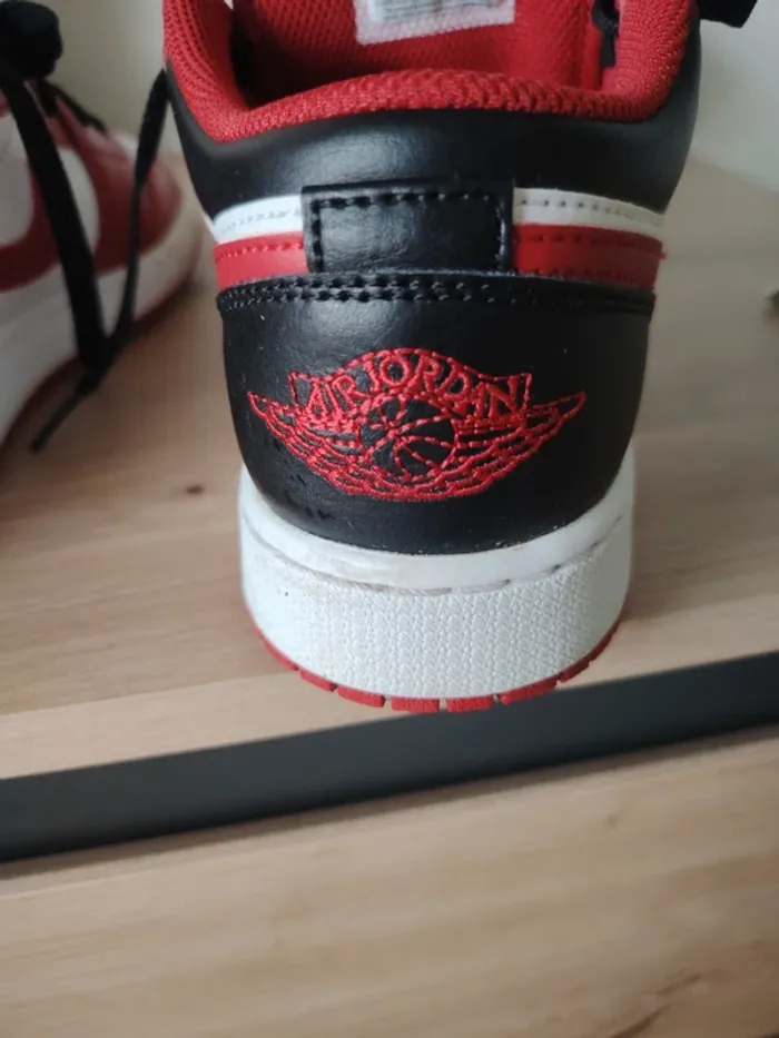 Baskets Nike unisexe pointure 38.5 - photo numéro 11