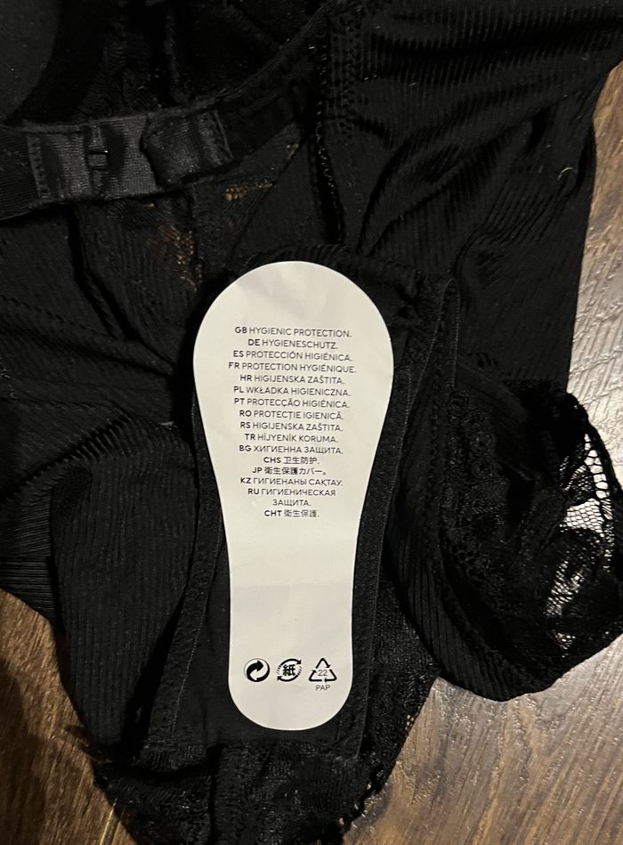 Body noir dentelle (xs-34) - photo numéro 3