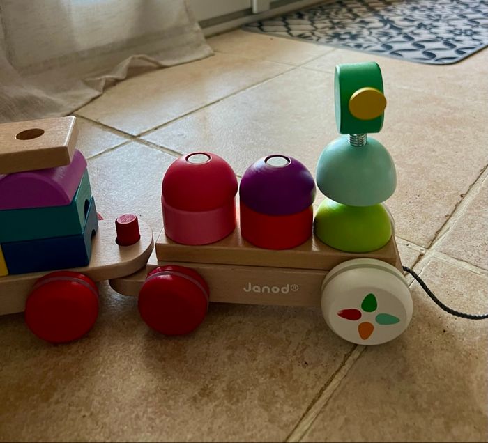 Train en bois des zigotos - photo numéro 3