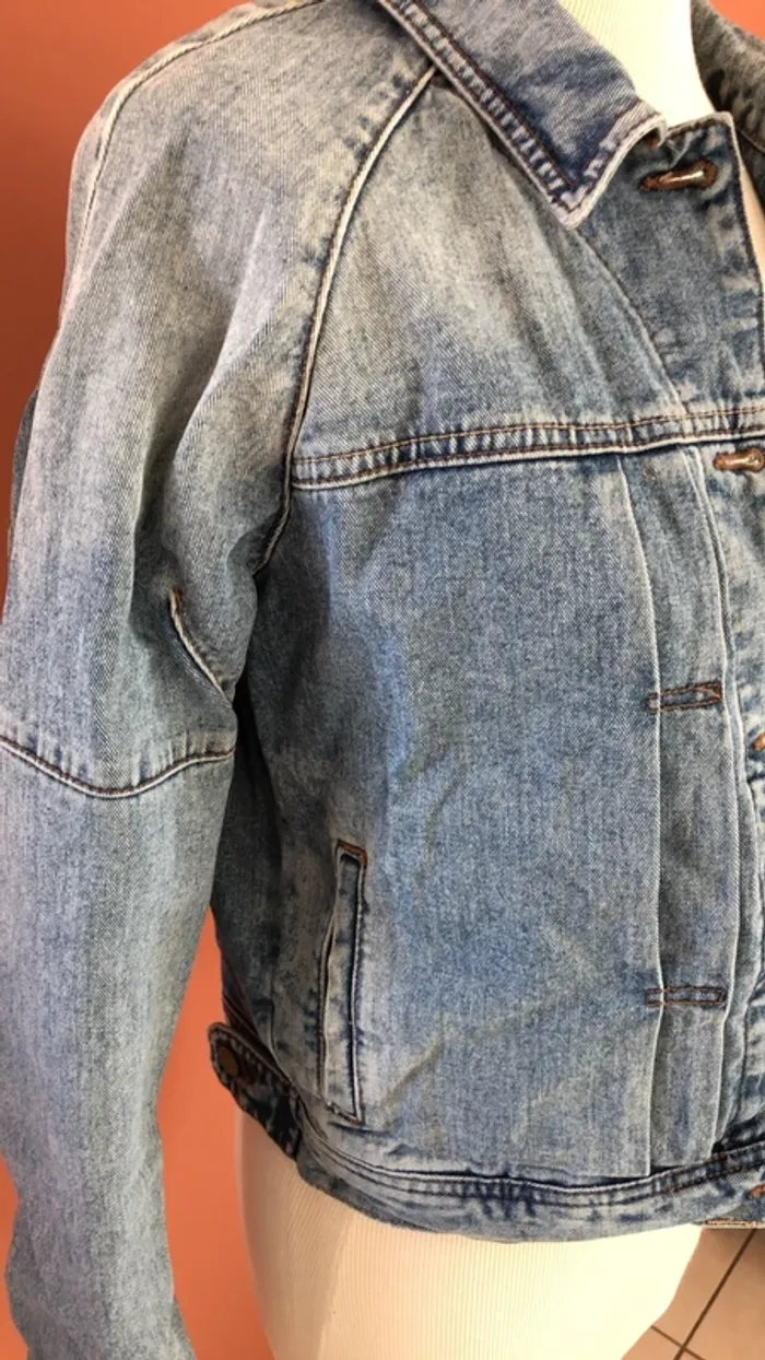 Veste en jean Zara - photo numéro 2