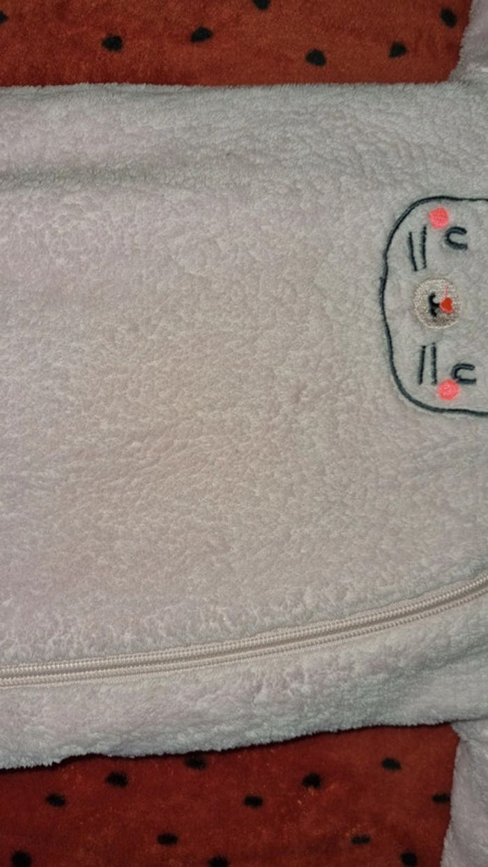 Combinaison fille 3 mois en très bon état - photo numéro 4