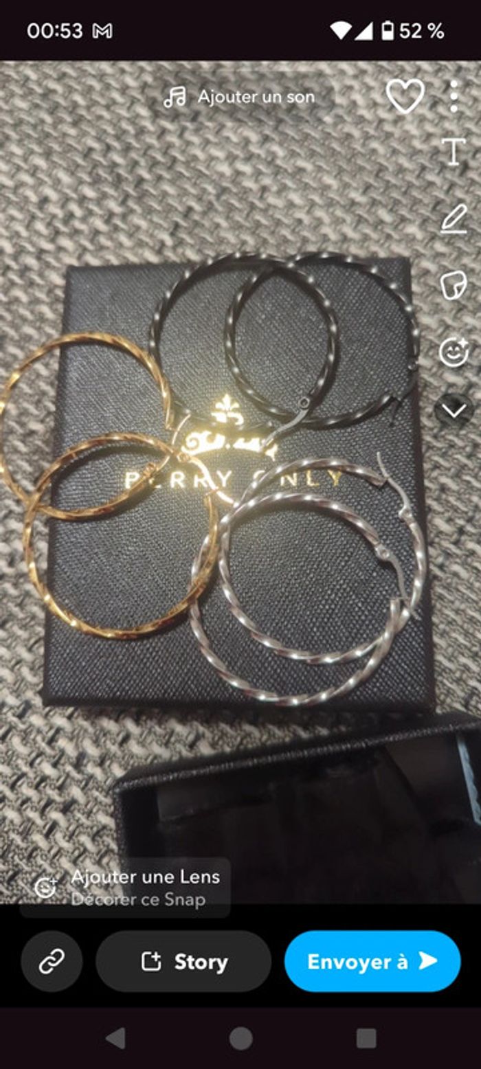 Lot de 3 paires de boucles d'oreilles créoles torsadées couleur dorée or, argenté et noir - photo numéro 3