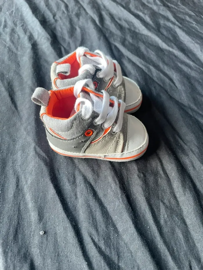 Chaussure bébé - photo numéro 2