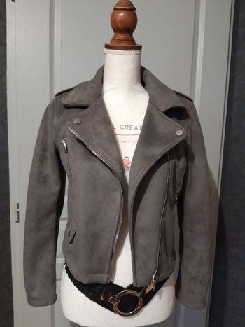 Veste perfecto suedine gris jennyfer S neuve