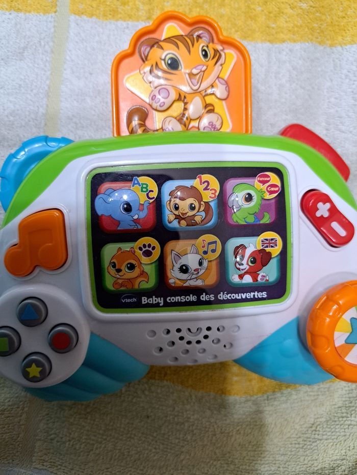 Baby console des découvertes Vtech