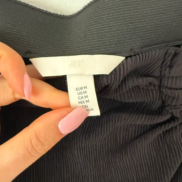 Jupe Midi H&M Noire Côtelée avec Détail Boucle - photo numéro 5