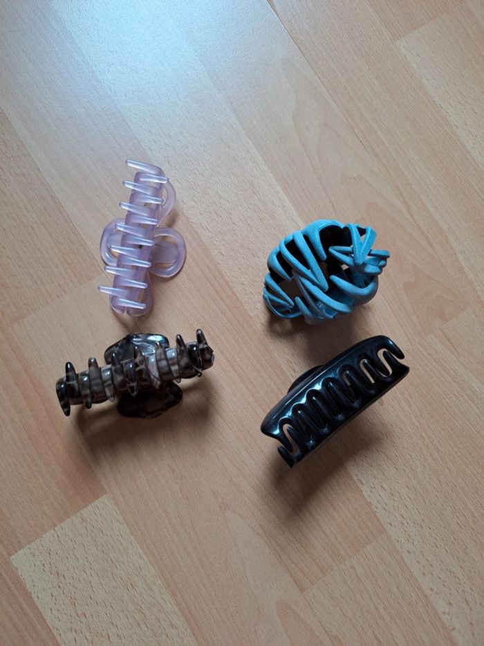 Lot de 4 pinces à cheveux #inconnu - photo numéro 3