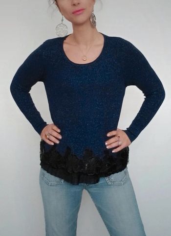 Beau pull pailleté marine doublure dentelle