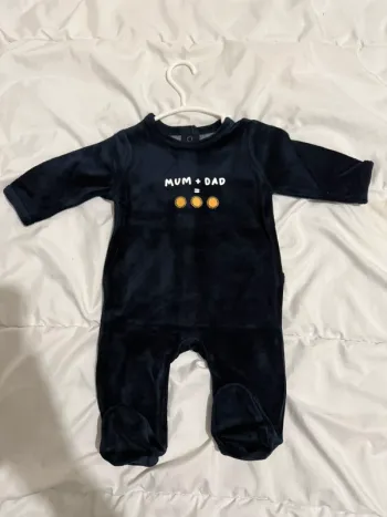 Lot 3 pyjamas velours Vertbaudet + chaussons Papa & Maman– Neufs