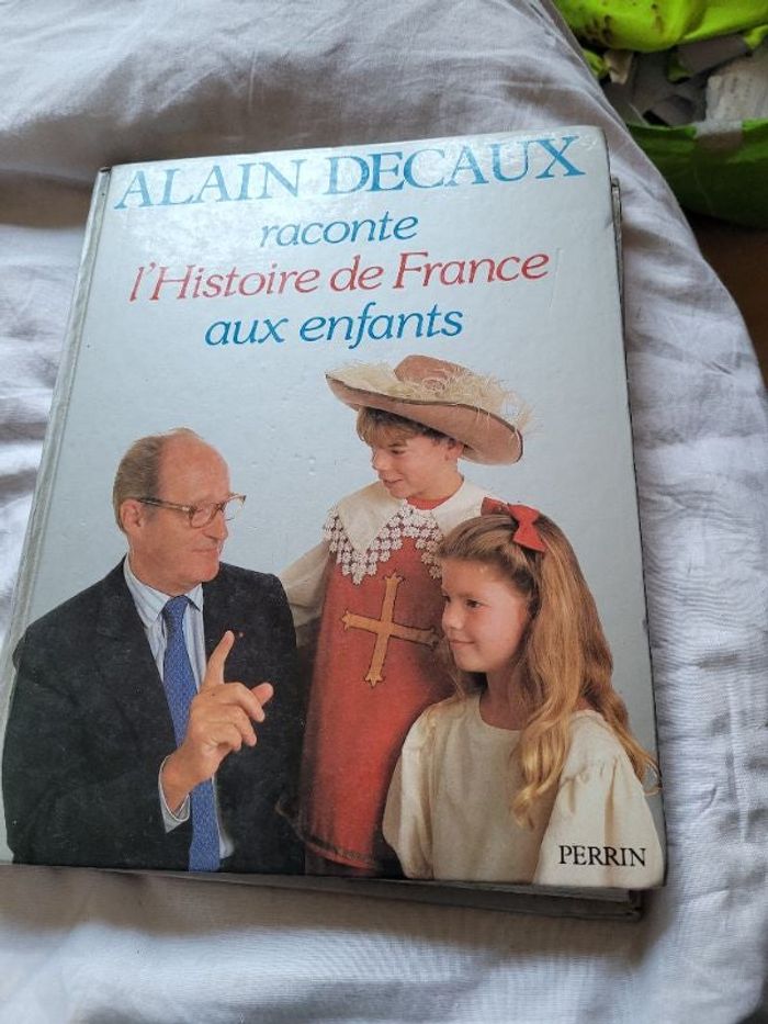 Alain Decaux raconte l histoire de France aux enfants