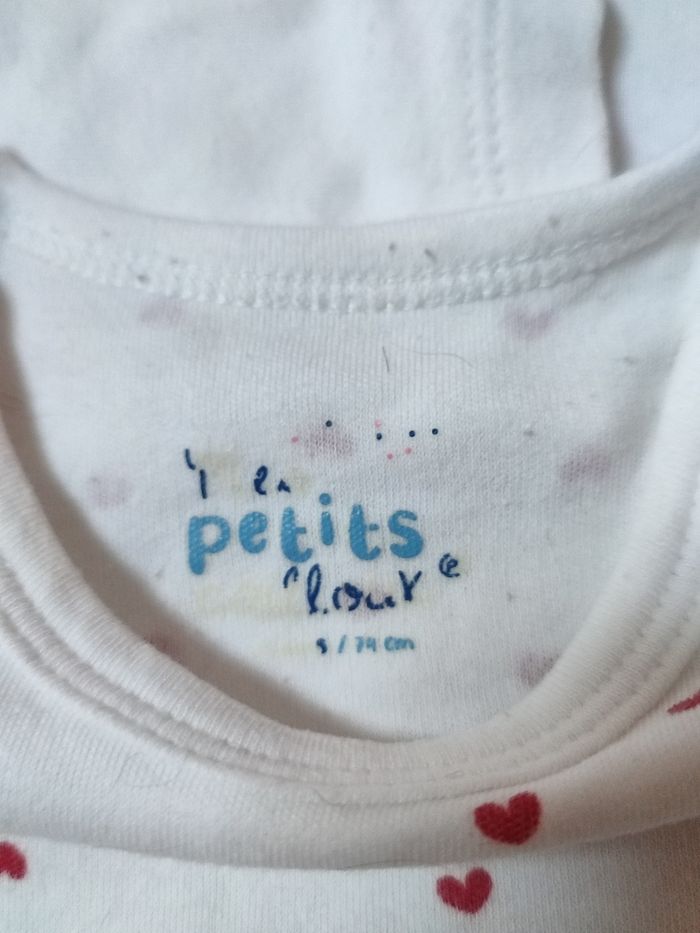 Lot de 2 bodies manches longues- Motifs cœur - 12 mois - Très bon état - Mes petits cailloux - photo numéro 6