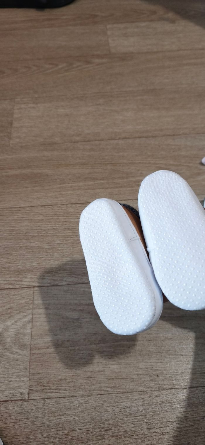 Chaussures bébé - photo numéro 2