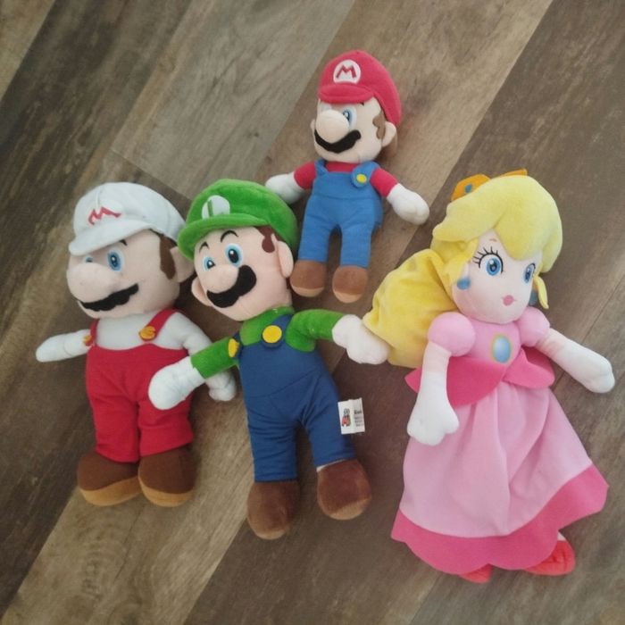 Lot de peluches Mario