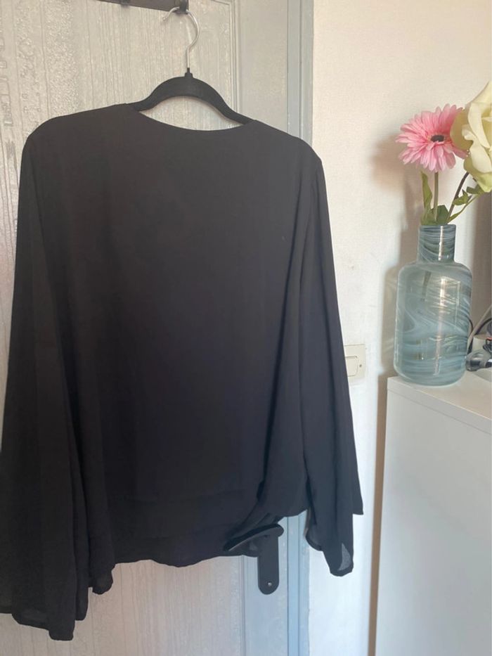 Blouse noir fin - photo numéro 2