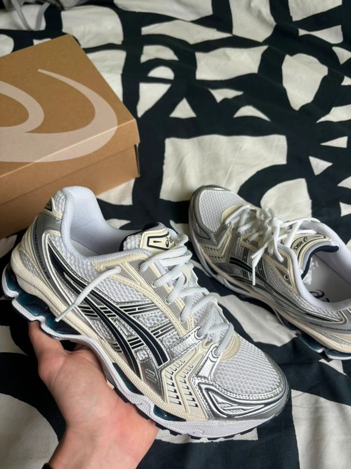 Asics Gel-Kayano 14 "White Midnight" - photo numéro 2