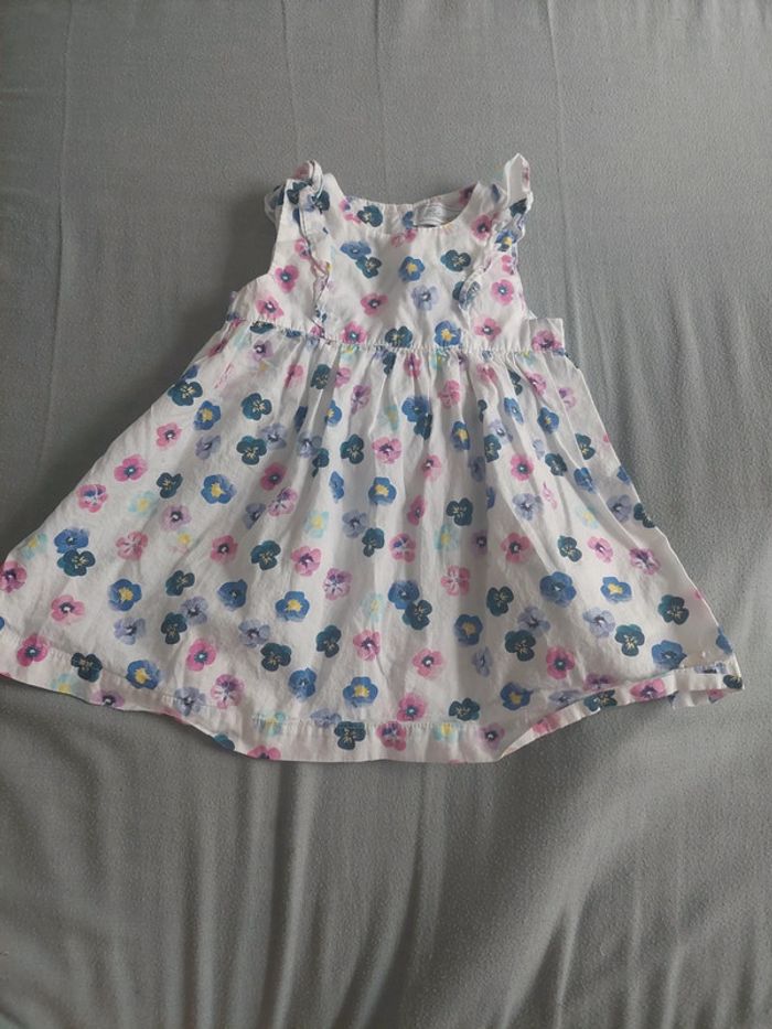 Tres jolie robe fine