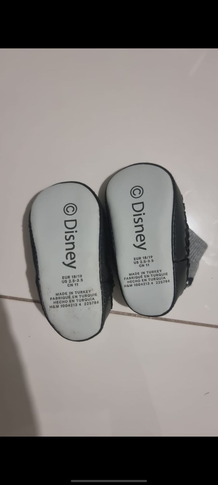Chausson disney mickey taille 19 - photo numéro 2