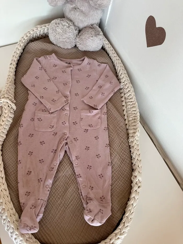 2 pyjamas - photo numéro 3