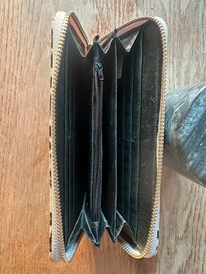 Portefeuille - photo numéro 2