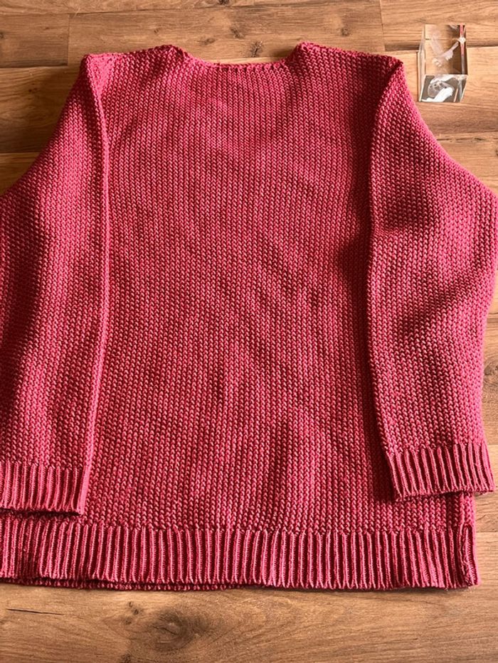 Je vend un pull femme taille 42-44 très bon état - photo numéro 2