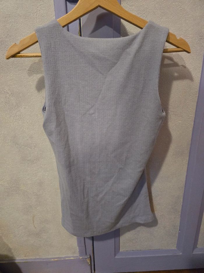 Haut neuf - photo numéro 2