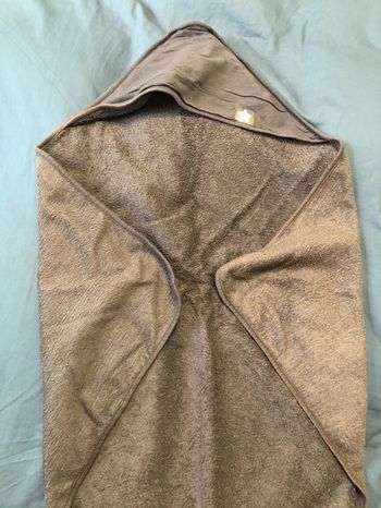 Cape de bain grise Kitchoun avec étoile