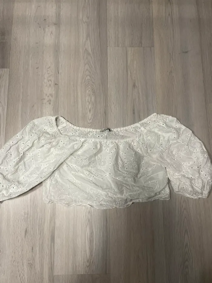 Haut blanc stradivarius