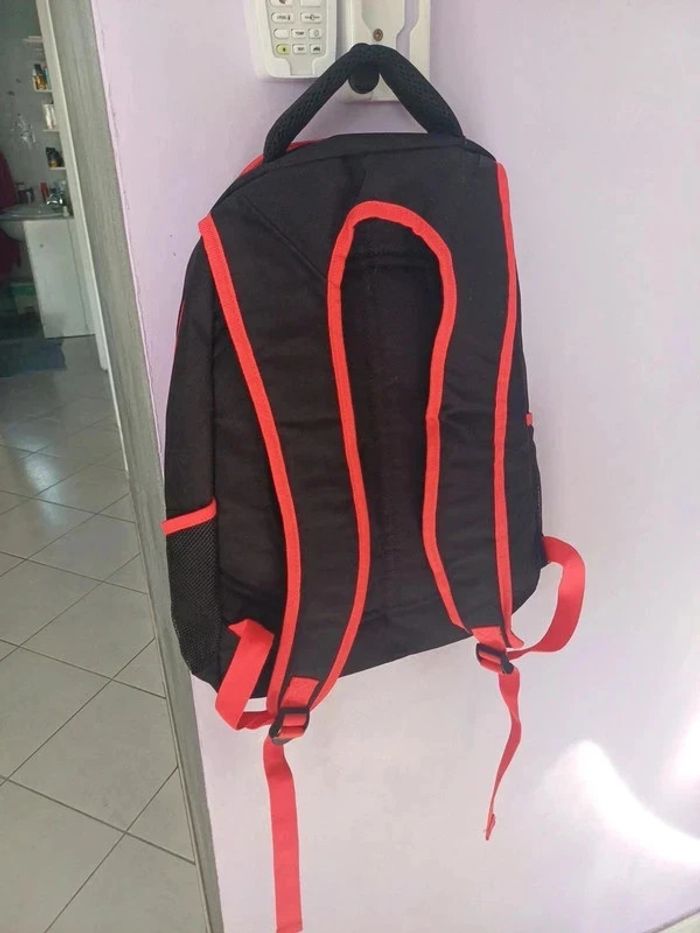 Cartable neuf - photo numéro 4