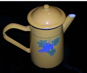 Cafetière vintage émaillée