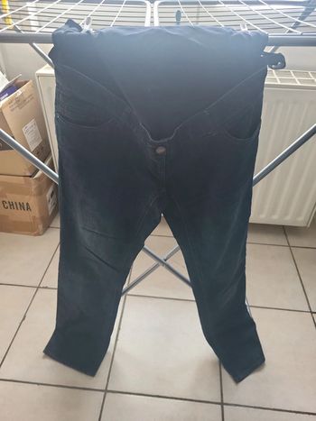 Pantalon de grossesse ,taille 38 kiabi