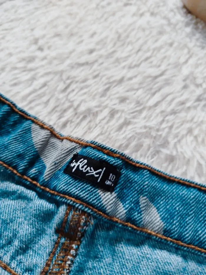 Short jeans 10 ans - photo numéro 3
