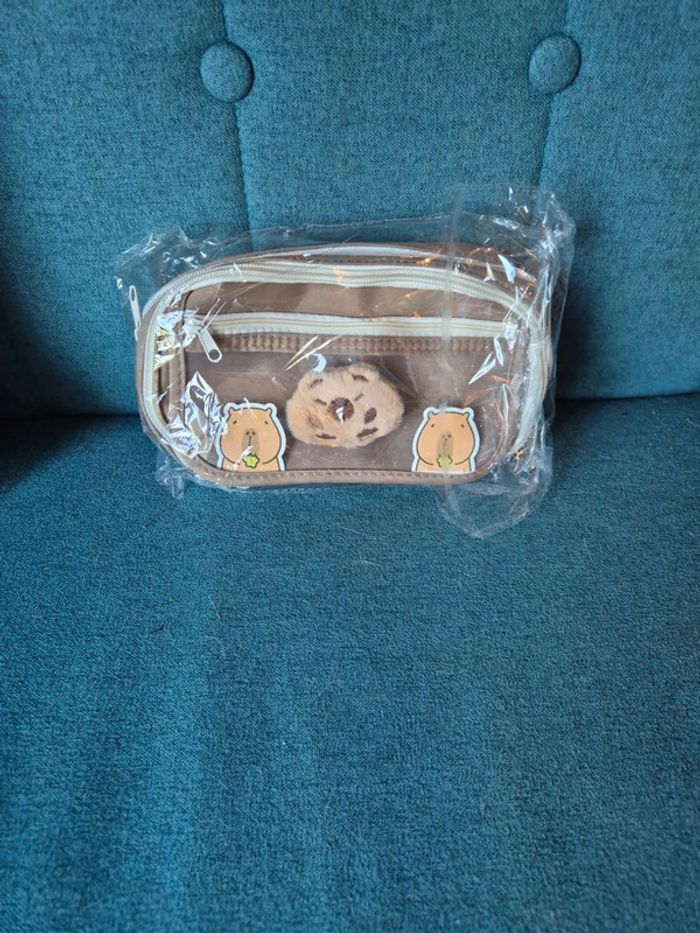 Lot Capybara Ultra Mignon – Sac à Dos + Trousse + Goodies ! - photo numéro 6