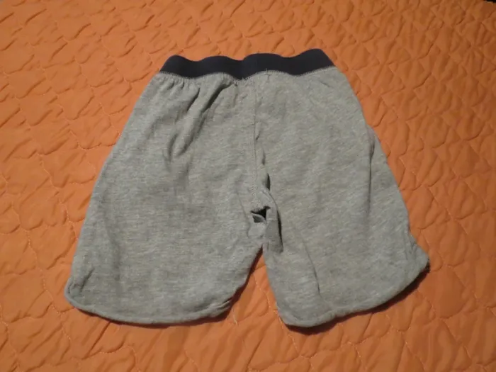 Short taille 3 ans garçon - photo numéro 3