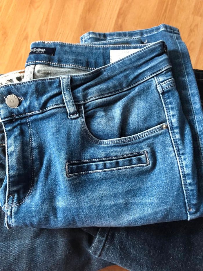 👖 LOT : 2 jeans denim droits et taille haute - Taille 40 (Bonobo / Nixon) - photo numéro 2