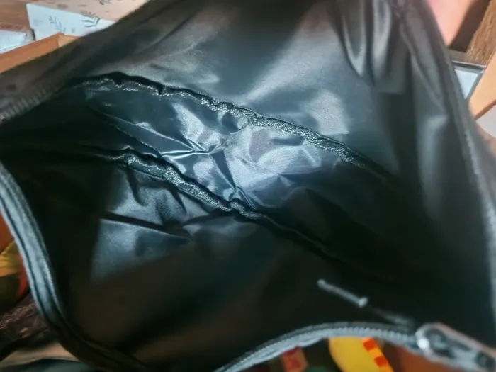 Banane noire neuve - photo numéro 4