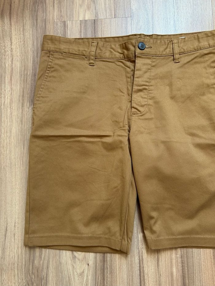 Short moutarde Homme Primark Tailles 44-46 - photo numéro 2