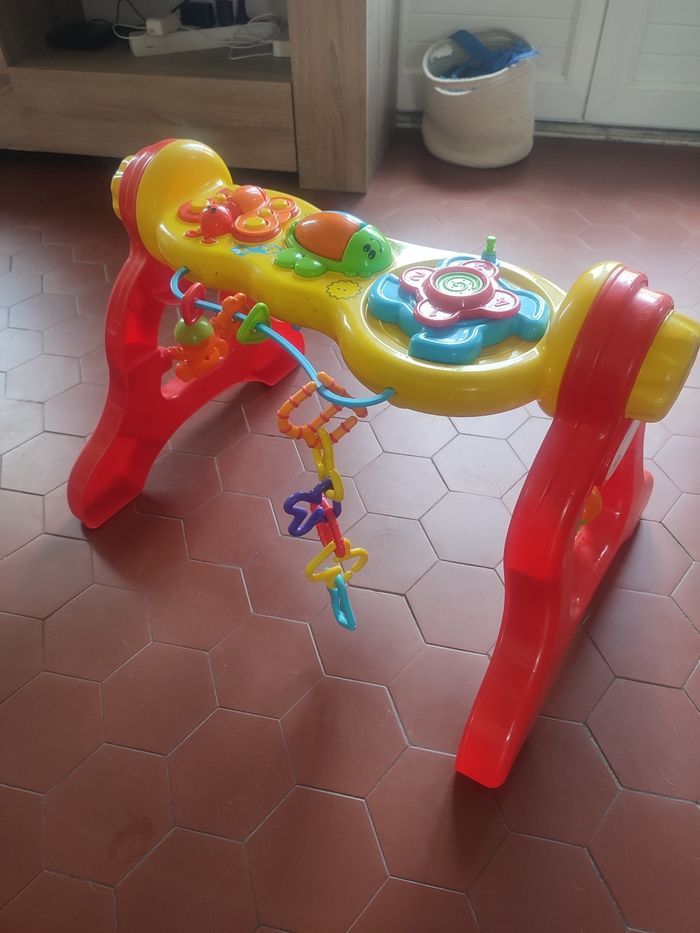 Table d'activités - photo numéro 3