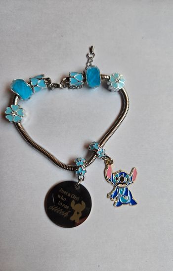 Bracelet Stitch neuf