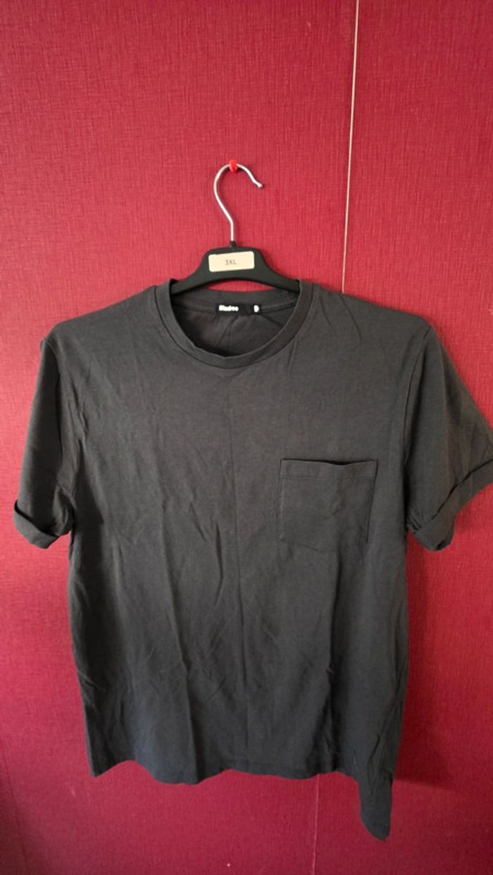 Tee shirt bizzbee