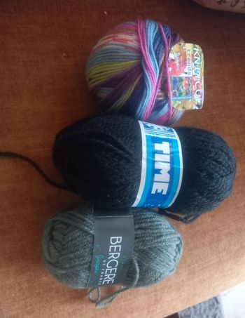 Lot 3 pelotes neuves