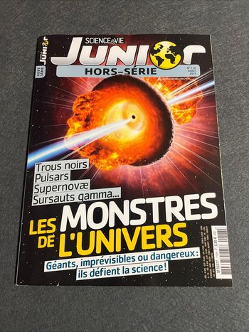 Science&Vie Junior Hors Série N°113 Août 2015 Les Monstres De L’univers