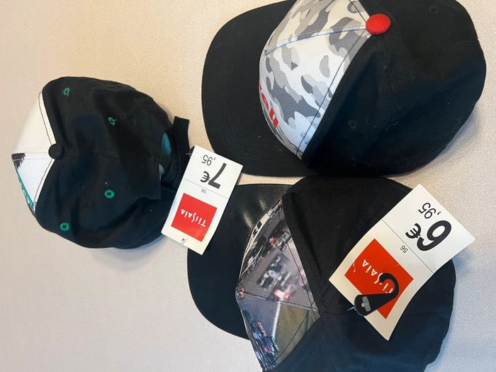 Lot casquettes neuves - photo numéro 3