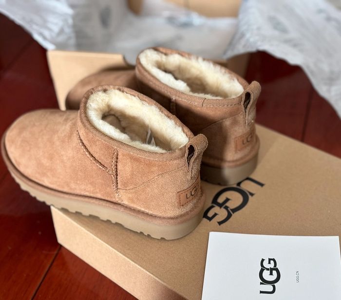 UGG Ultra Mini 38 - photo numéro 2